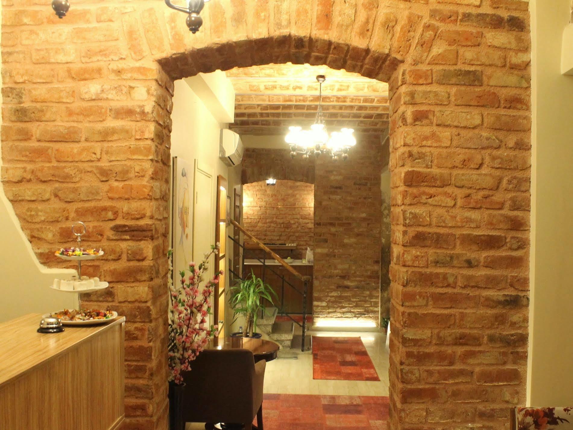 Fide Hotel Istanbul Exterior photo